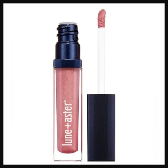 Lune+Aster Vitamin C+E Lip Gloss in shade VLOGGER NIB - Picture 1 of 2